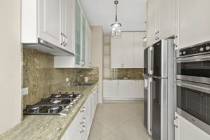 Gan Rehavia Property Rental - Kitchen